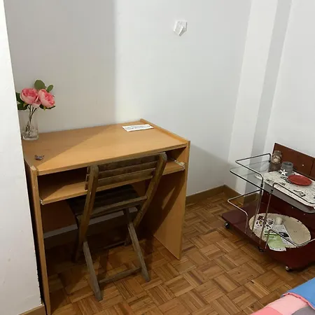 Apartment Habitacion Doble En Figueres *