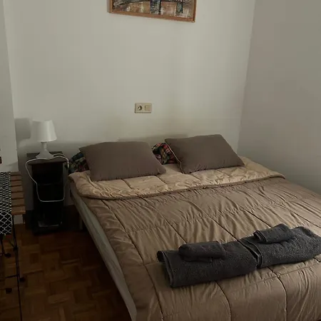 Habitacion Doble En Figueres Apartment *